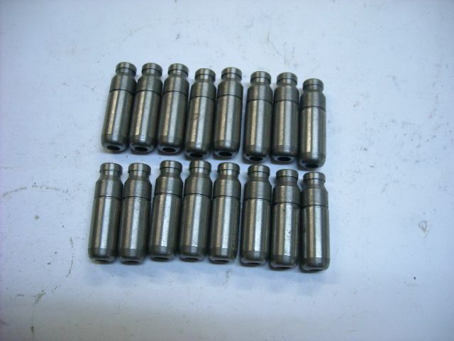 SUZUKI GSX 1150 valve-guider (16 pcs)